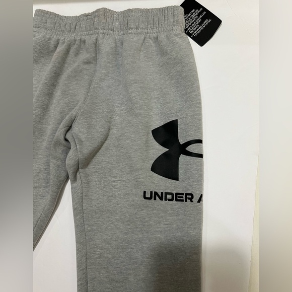 NWT🩶 UNDER ARMOUR💪SWEATPANTS 🏷️boy size 6 - Picture 2 of 8